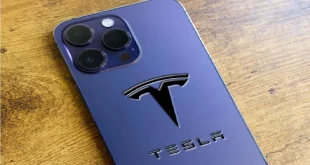 Review Tesla Pi Phone